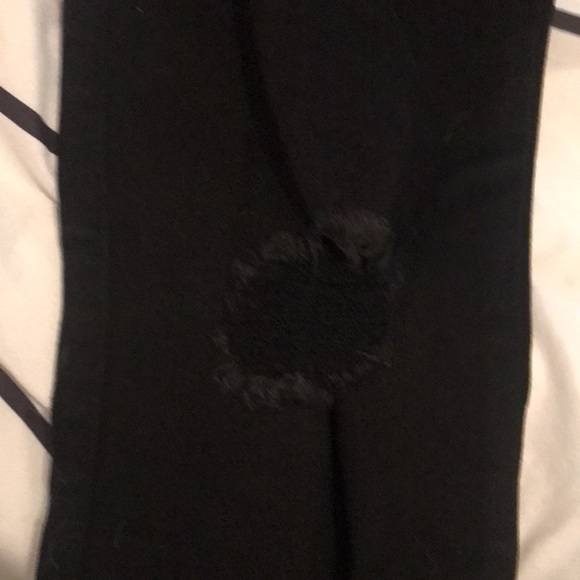 Celebrity Pink Curvy Hi-Rise “The Deb” Black Jeans! Beautiful and Sexy looking! - Picture 3 of 7